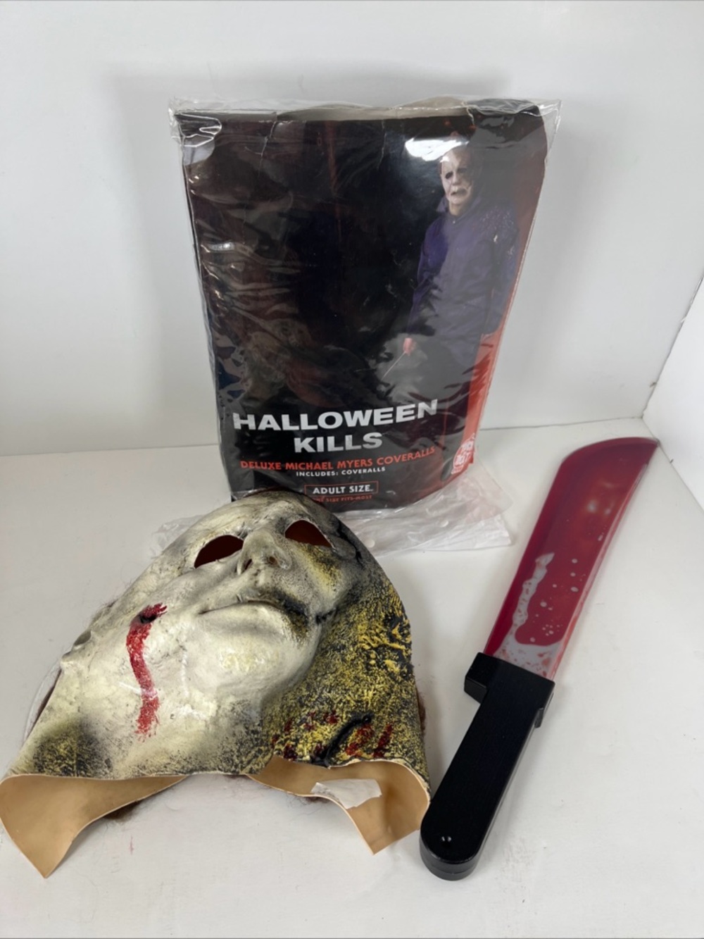 Luxe Kids Halloween Kills Michael Myers Costume Set - White, Black, Red